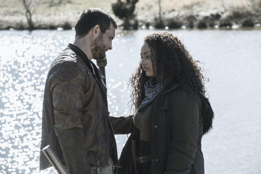 Nico Tortorella as Felix, Aliyah Royale as Iris - The Walking Dead: World Beyond, Season 2, Episode 2